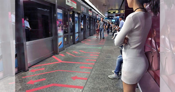 Mastering The Art of Seduction In A Singapore Street