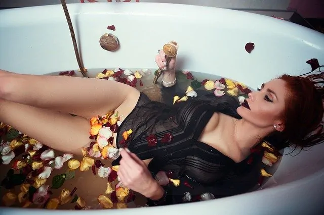 hire the right escort in singapre